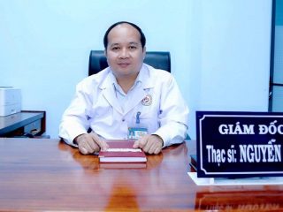 Phỏng vấn Bác sỹ Nguyễn Tải, Giám đốc Bệnh viện Đa khoa Khu vực Quảng Nam về cách phòng, điều trị và chế độ dinh dưỡng cho người mắc bệnh Covid 19.