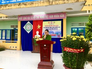 Xã Điện Hồng tuyên truyền pháp luật cho học sinh trường THCS Ông Ích Khiêm