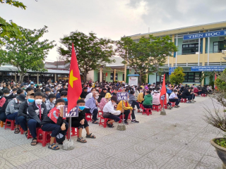 Điện Dương tuyên truyền pháp luật cho học sinh  trường THCS Lê Ngọc Giá