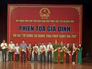 Hội đồng phối hợp PBGDPL thị xã Điện Bàn tổ chức “phiên tòa giả định”, với nội dung tổ chức sử dụng trái phép chất ma tuý