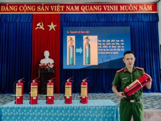 PHỐI HỢP TUYÊN TRUYỀN PHÒNG CHÁY, CHỮA CHÁY CHO ĐOÀN VIÊN LÀ HỌC SINH, SINH VIÊN TRÊN ĐỊA BÀN TRONG DỊP HÈ